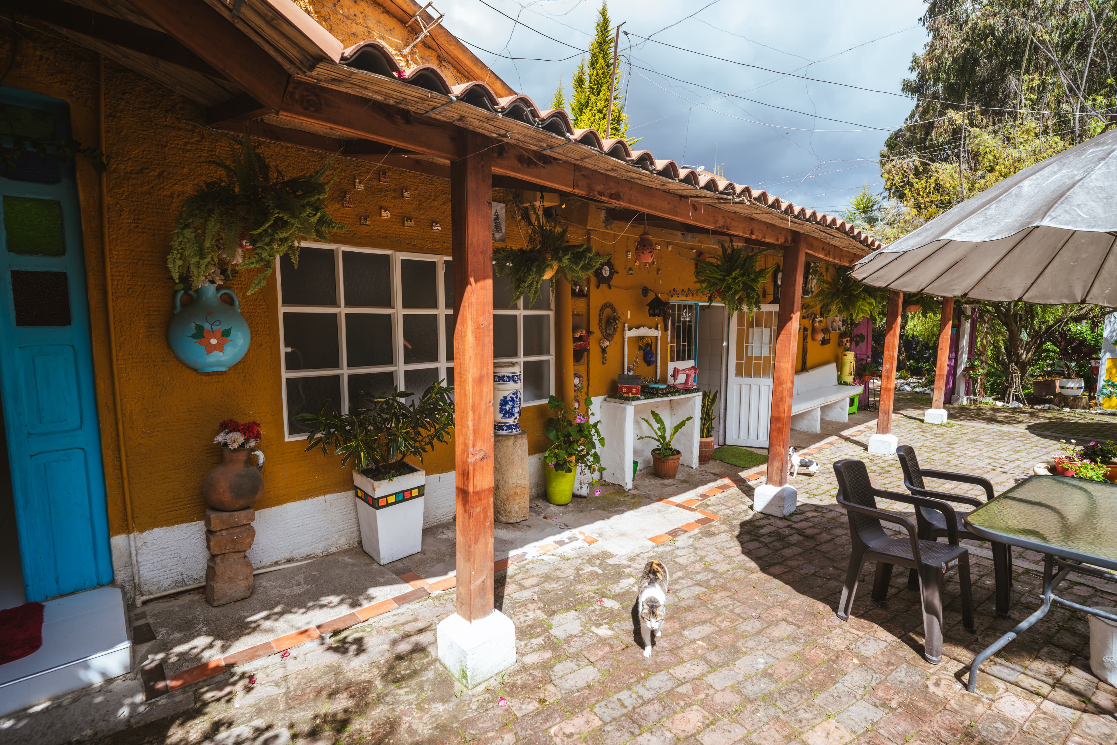 Corredor exterior de La Casa Campestre